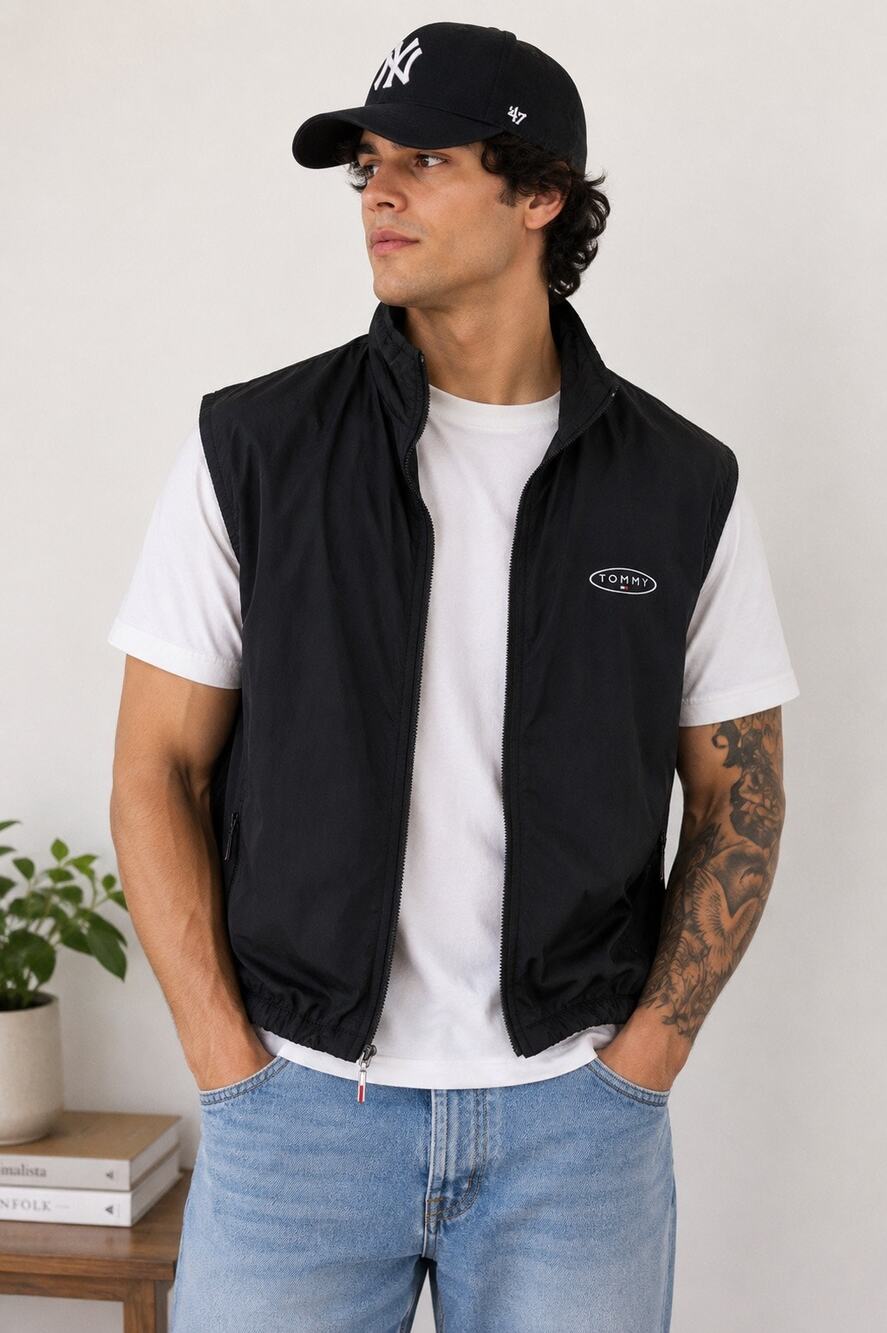 Vintage Tommy Hilfiger Black Nylon Windbreaker Vest Men’s Large Y2K